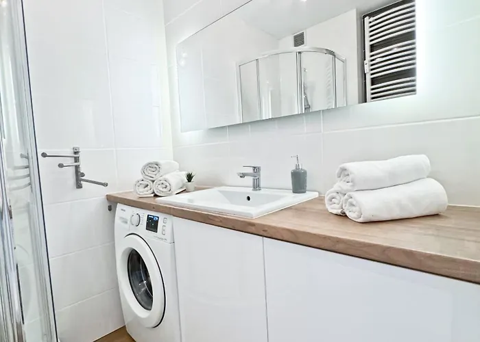 Palisadowa By Enklawa * Wałbrzych